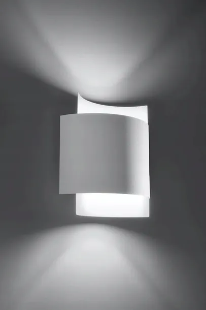 kinkiet-impact-bialy-material-dominujacy-metal