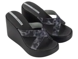 damskie-klapki-na-koturnie-ipanema-high-fashion-slide-83520-aq406-38