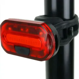 lampa-rowerowa-tylna-tyl-jet-lumio-i-na-baterie