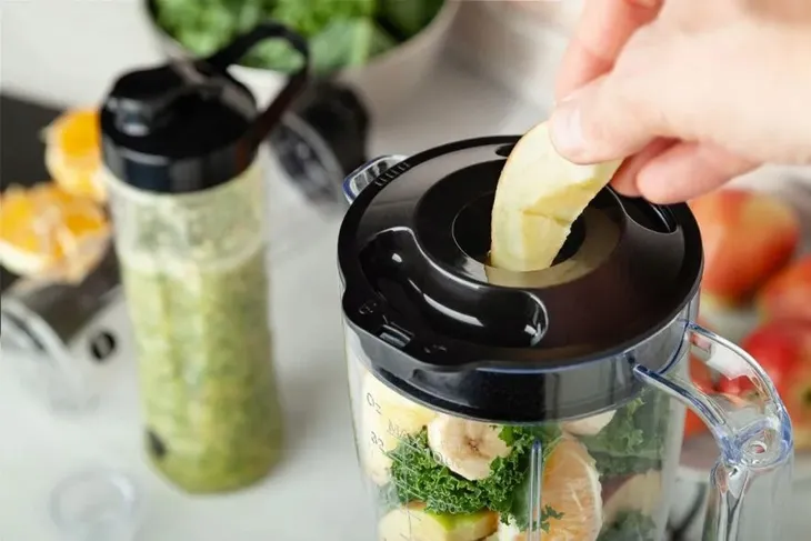 blender-personalny-kielichowy-eldom-bk5s-jaar-material-wykonania-kielicha-tworzywo-sztuczne