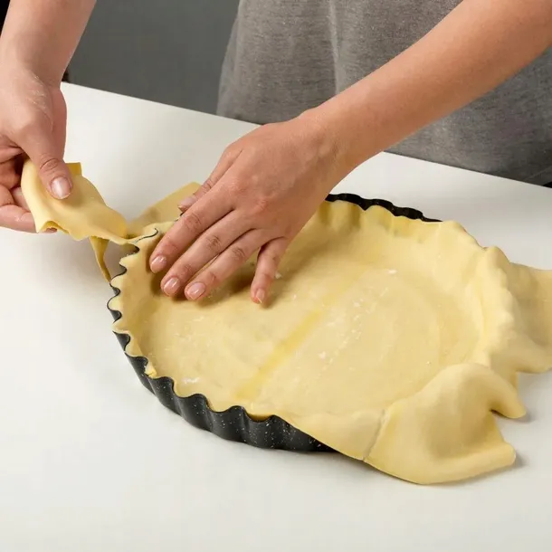 forma-do-pieczenia-tarty-pizzy-granitowa-28cm-material-metal