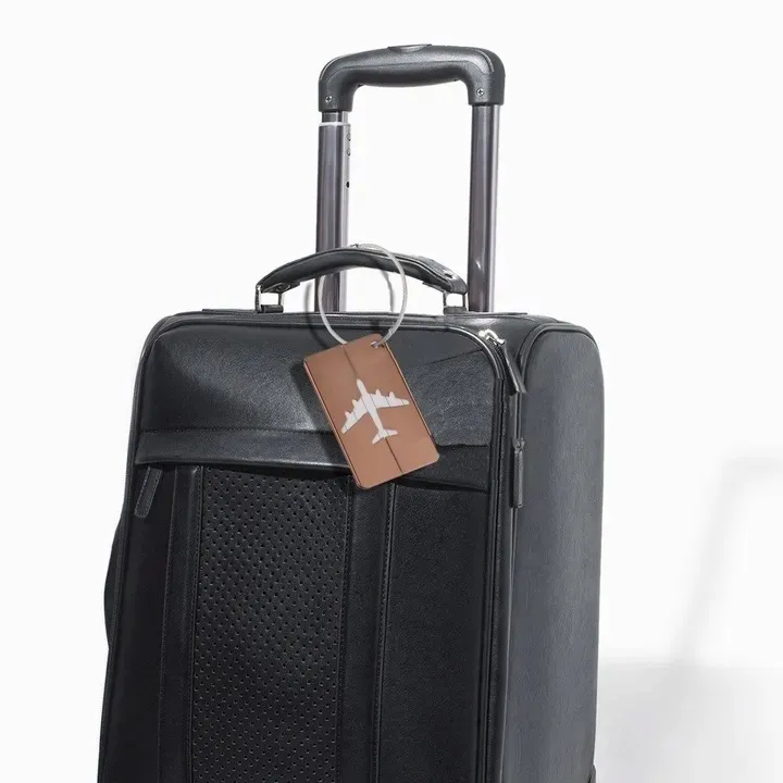 identyfikator-adresowy-na-walizke-do-samolotu-stan-nowy