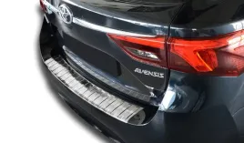 stalowa-nakladka-na-zderzak-toyota-avensis-3-kombi
