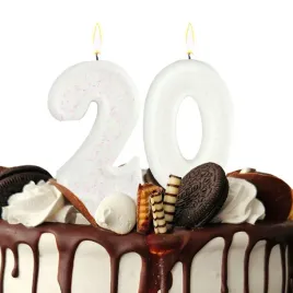 swieczki-20-urodzinowe-na-rocznice-biale-brokatowe-cyfry-2-i-0-na-tort