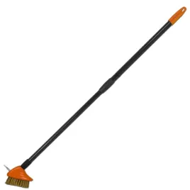 szczotka-druciana-ze-skrobakiem-do-czyszczenia-kostki-brukowej-bradas