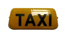 kogut-taxi-szpakowka-gapa-lampa-zolta-43232