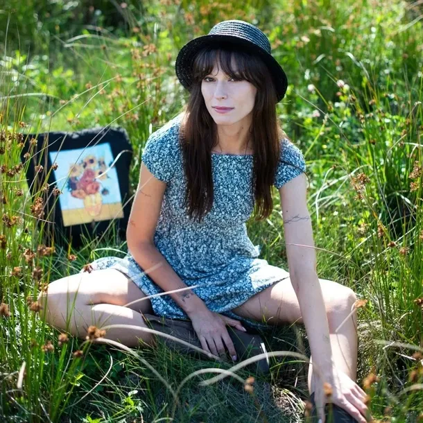 torebka-borgo-ecru-tr22104-cechy-dodatkowe-kieszonka-na-telefon