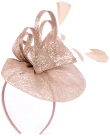 fascynator-allison-jasny-rozowy-or-opaska-blyszczacy-piora-cz22172