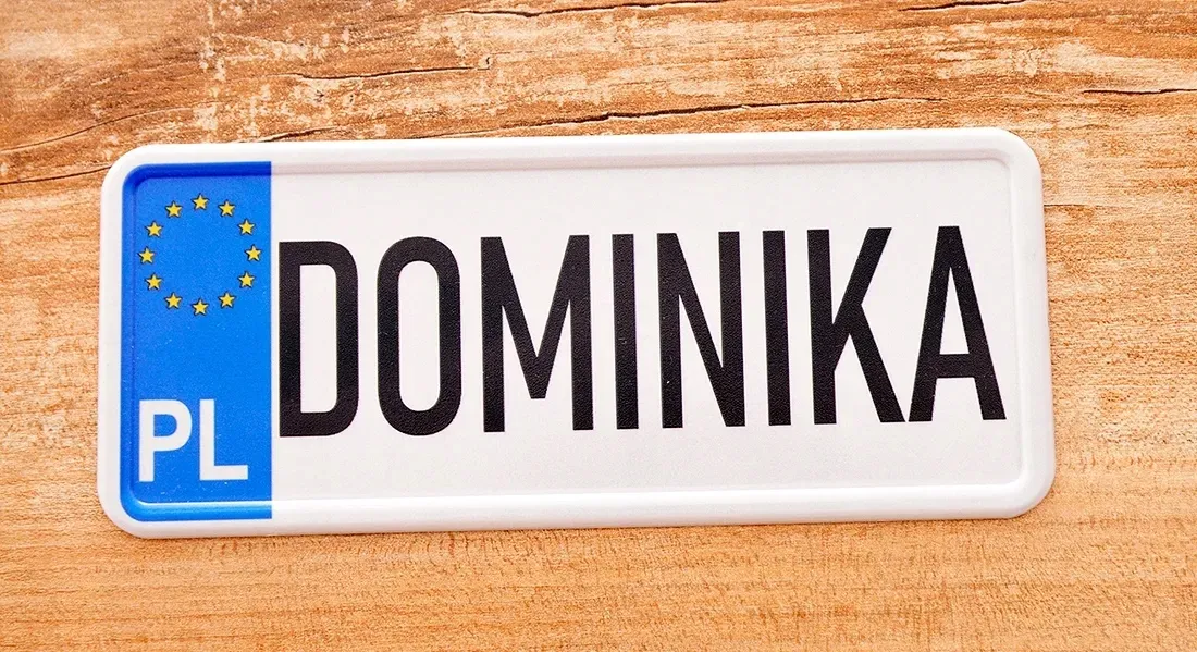 tabliczka-imienna-na-auto-mini
