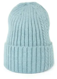 szaleo-welniana-czapka-winter-delight-cz22309-3