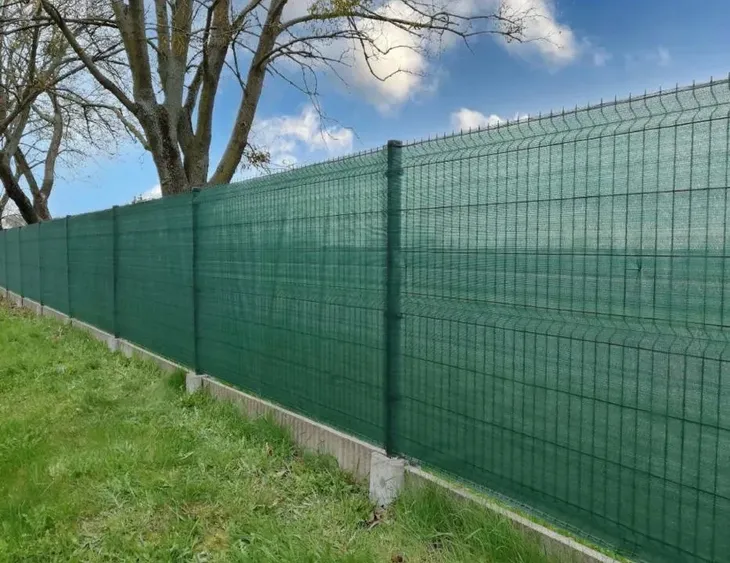siatka-cieniujaca-maskujaca-plot-ogrodzenie-62percent-stan-nowy-wysokosc-2-m