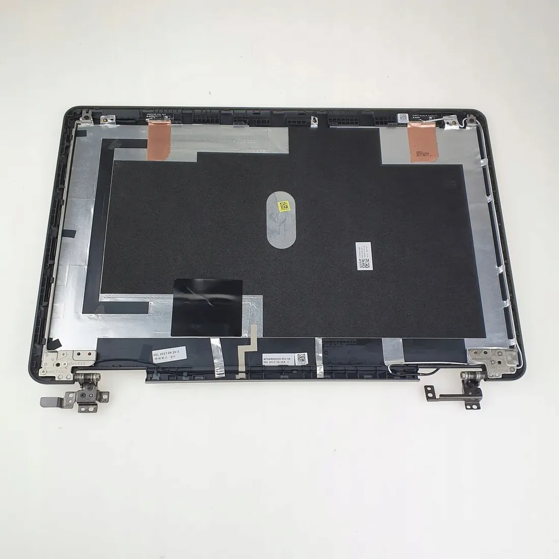 klapa-matrycy-dell-latitude-e5540-or-8ym37