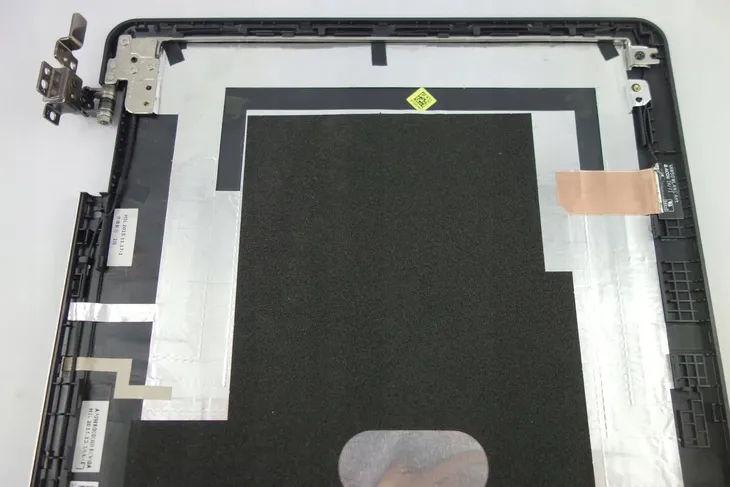 klapa-matrycy-dell-latitude-e5540-or-8ym37-do-laptopow-dell-kod-producenta-8ym37-08ym37-ap0wr000i00