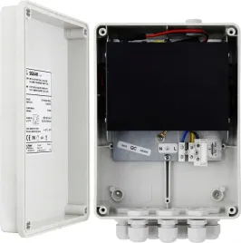 switch-6-portowy-sg64h-z-zasilaczem-do-4-kamer-ip-w-obudowie-hermetycznej