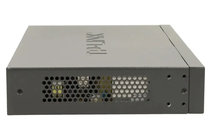 switch-tp-link-tl-sg1016d-stan-nowy-waga-z-opakowaniem-2-25-kg