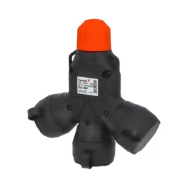 trojnik-rozgaleznik-gumowy-sieciowy-16a-2p-3x250v-3680w-ip54-famatel-188f