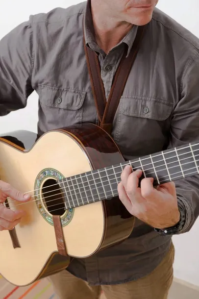 righton-steady-classical-hook-brown-pas-gitarowy-przeznaczenie-gitara-klasyczna