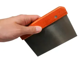 szpatulka-metalowa-noz-do-siekania-narzedzie-cukiernicze-drewniana-raczka