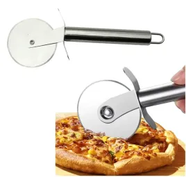 noz-do-pizzy-okragly-radelko-do-krojenia-pizzy