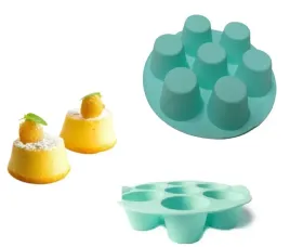 forma-silikonowa-do-pieczenia-babeczek-muffinek-okragla-foremka