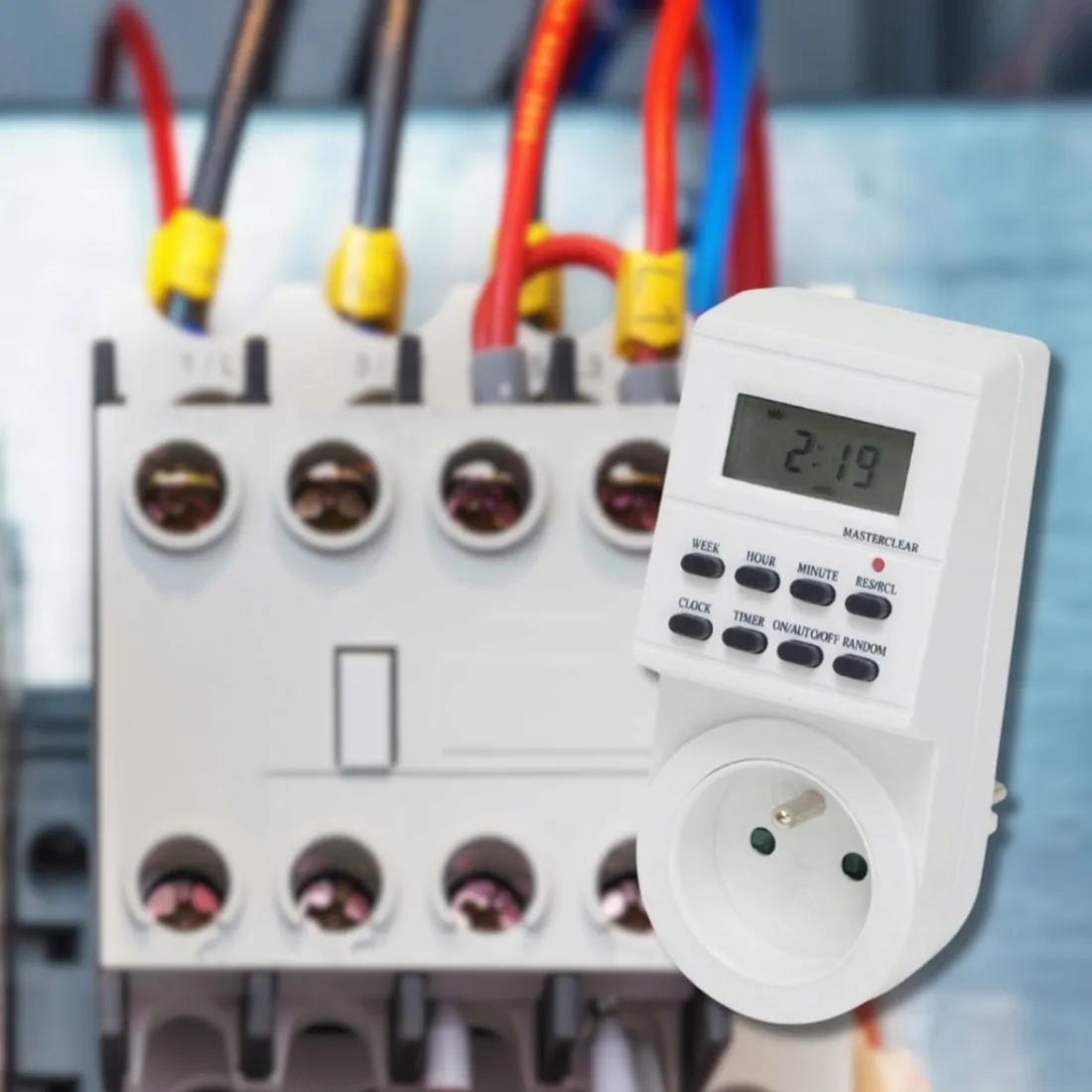 bemko-programator-elektroniczny-7-dniowy-8-programow-b60-tsef1-ip20-stan-nowy