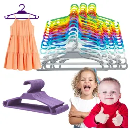 wieszaki-dzieciece-dla-dzieci-na-ubrania-kolorowe-odziezowe-do-szafy-50-szt