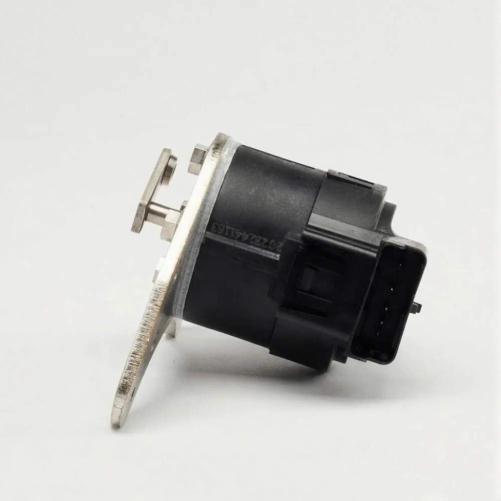 silownik-turbosprezarki-ac-k211e-stan-nowy