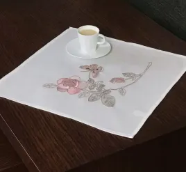 serwetka-ozdobna-40x40-biala-dekoracyjna-kwiaty