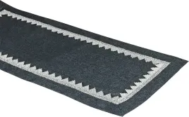 bieznik-z-blyszczaca-nitka-i-aplikacja-40x85