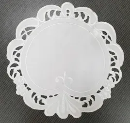 serwetka-z-haftem-40cm-na-stol-okragla-kwiaty