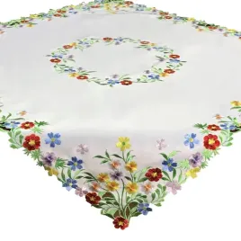 bieznik-nakladka-85x85-dekoracyjna-na-stol-biala