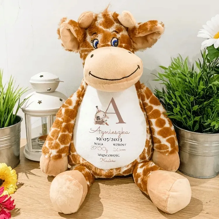przytulanka-zyrafa-mis-na-prezent-dla-dziecka-metryczka-twoje-imie-wzory