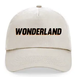 czapka-bezowa-daszek-na-wiosne-wonderland-wzory