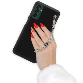 etui-matowe-czarne-do-samsung-m13-4g-srebrne-koraliki-z-koniczynka-emoji