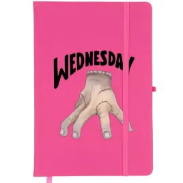notes-a5-rozowy-w-linie-z-wednesday-adams-wzory