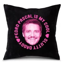 poduszka-na-prezent-z-aktorem-pedro-pascal-wzory