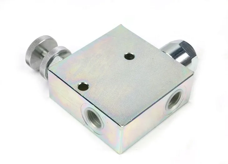 regulator-przeplywu-1-2-przepustowosc-85l-stan-nowy-waga-z-opakowaniem-2-11-kg