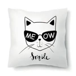 poduszka-biala-na-prezent-kotki-meow-smile-wzory