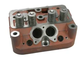 glowica-silnika-kpl-z-zaworami-c-330-oryginal-ursus