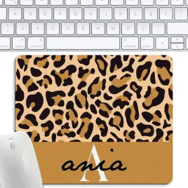 podkladka-pod-myszke-biurko-panterka-imie-wzory