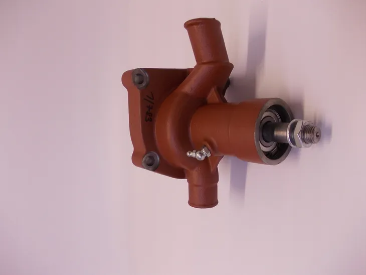 pompa-wody-c-360-oryginal-ursus-waga-z-opakowaniem-3-7-kg-producent-czesci-ursus