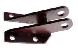 wspornik-mocowania-dzwigni-dolnych-c-330