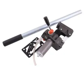 pompa-reczna-25ccm-silowniki-2-stronnego-dzialania-250-bar-z-gumowa-oslon