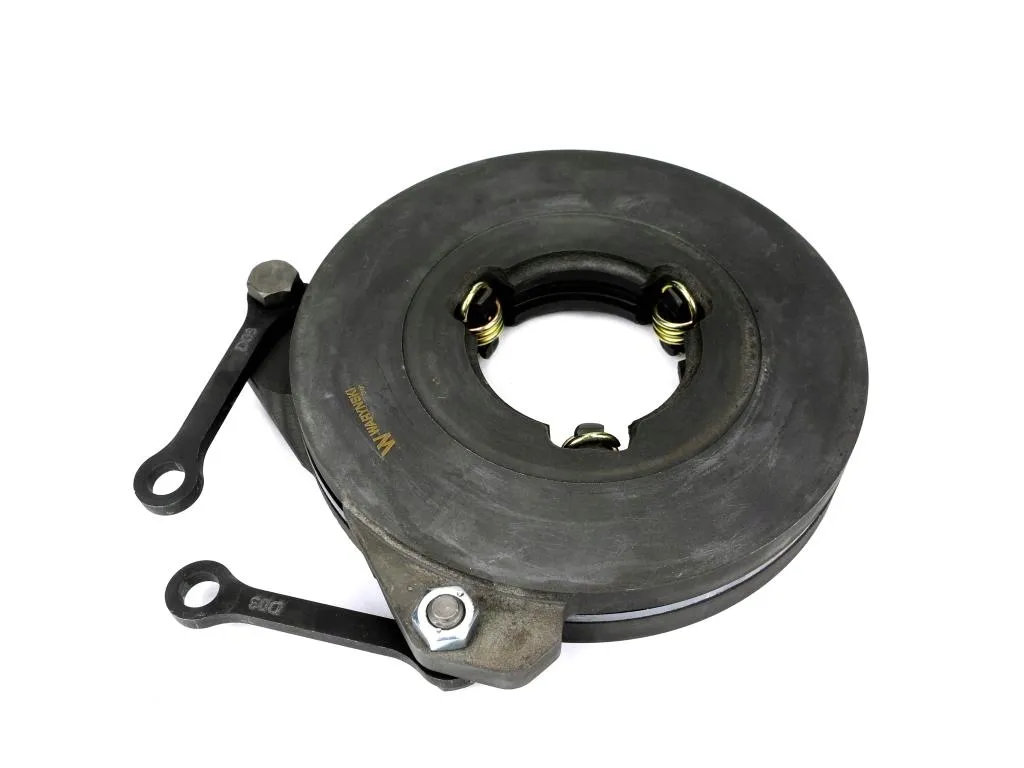 docisk-hamulcowy-case-warynski