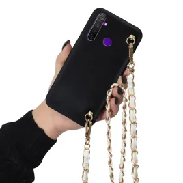 etui-mat-blink-realme-5-pro-dlugi-bialy-lancuszek