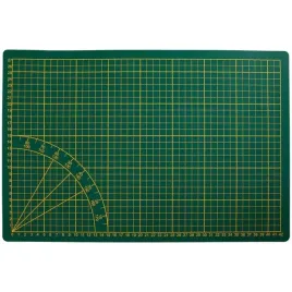 mata-do-ciecia-z-nadrukowana-podzialka-a3-podkladka-samogojaca-elastyczna-1