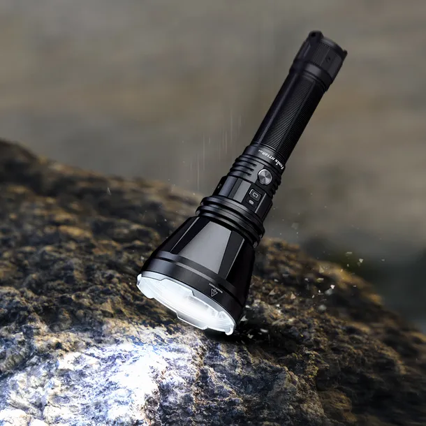 latarka-led-fenix-ht18r-v2-0-marka-fenix