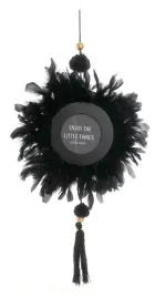 wiszaca-drewniana-ramka-zdjecia-piora-czarne-10x10