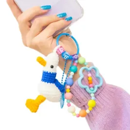 zawieszka-brelok-zawieszka-do-etui-telefonu-kluczy-kaczuszka-niebieska