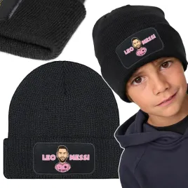 czapka-zimowa-beanie-pilka-nozna-leo-messi-wiele-pilkarskich-wzorow